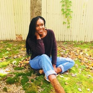 Meet your Posher, Olivia